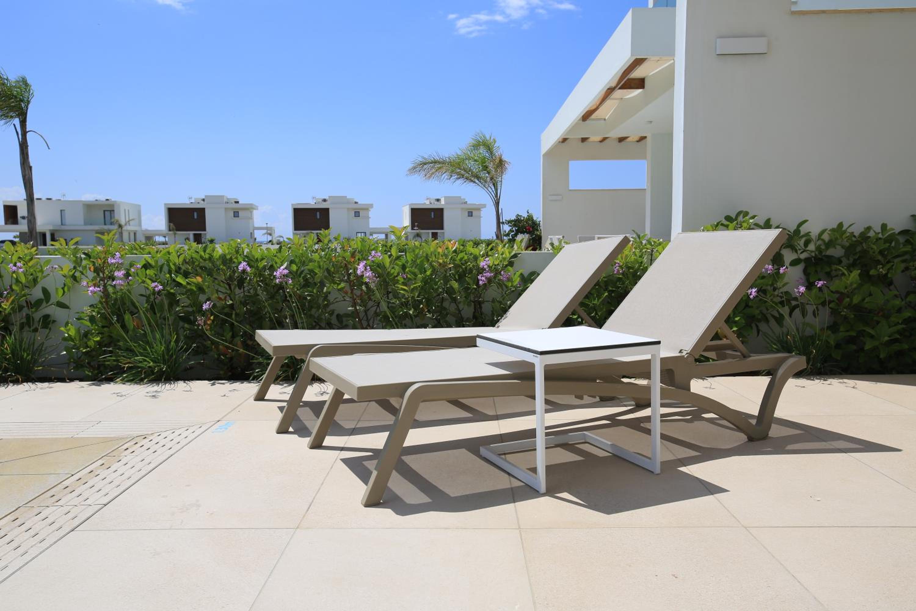 Serenity Waves Villa 27