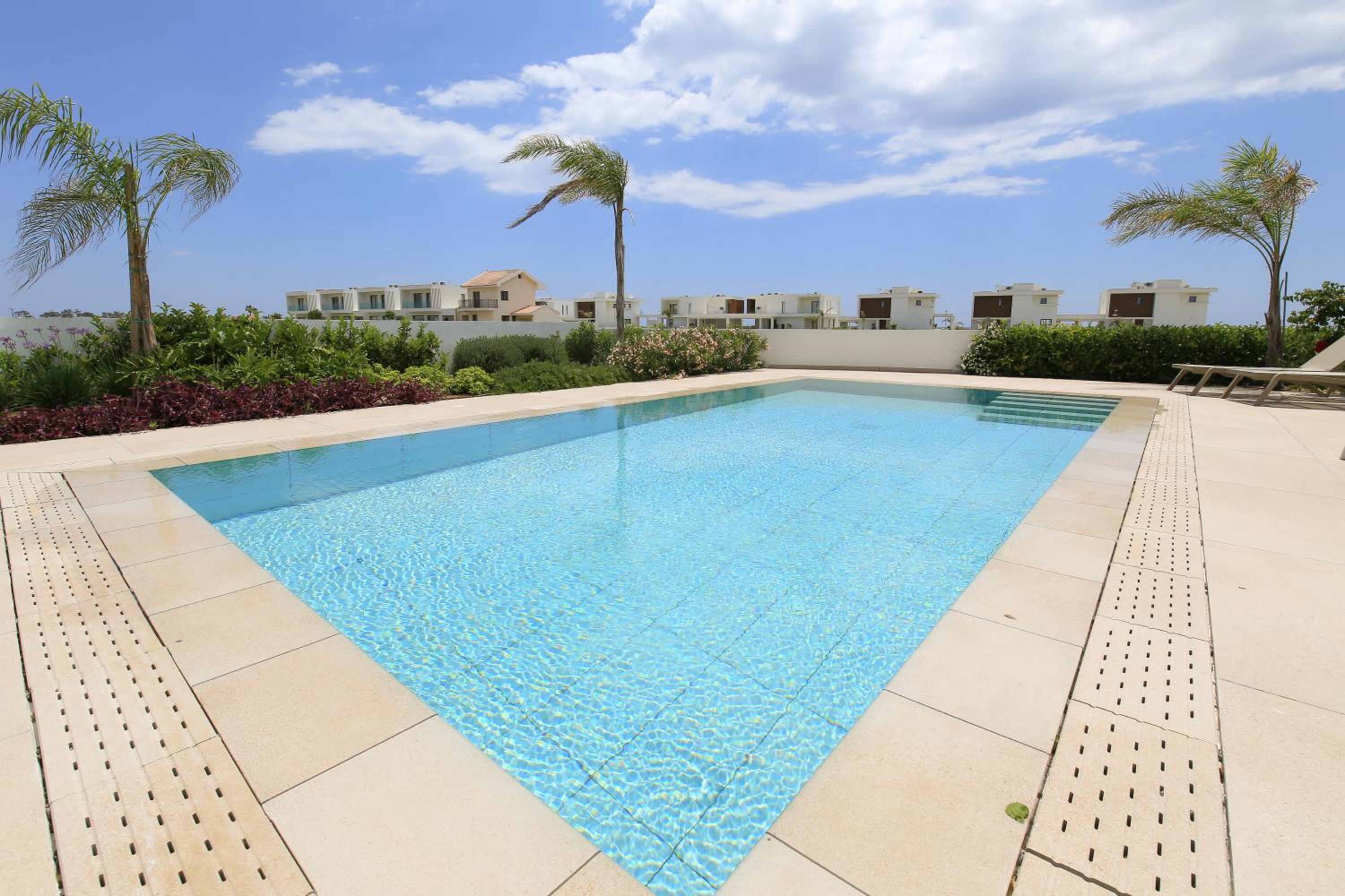 Serenity Waves Villa 27