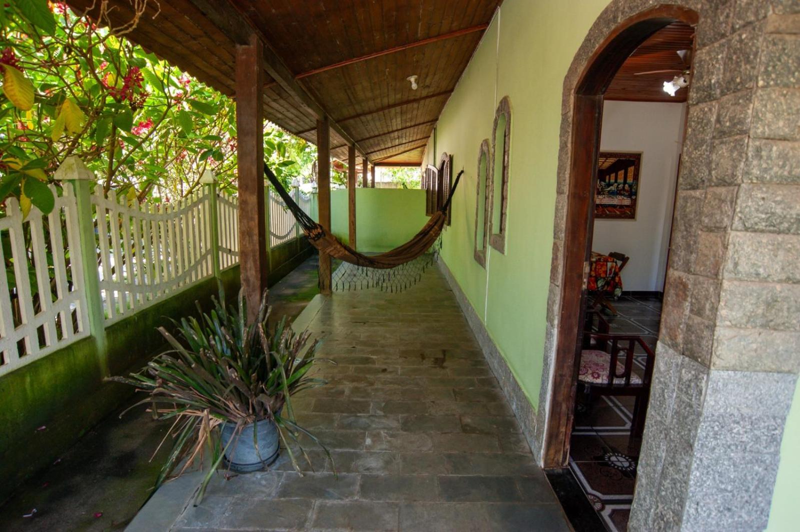 Casa Verde - 2km da Praia de Itaúna