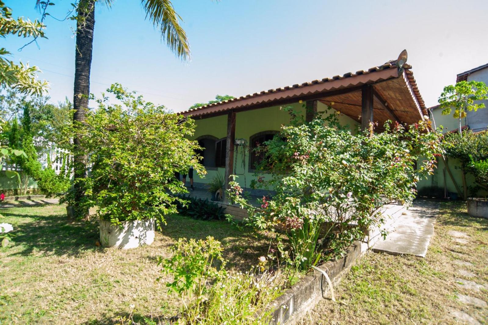 Casa Verde - 2km da Praia de Itaúna