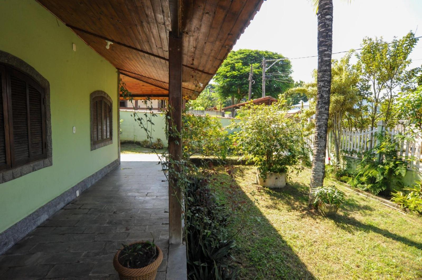 Casa Verde - 2km da Praia de Itaúna