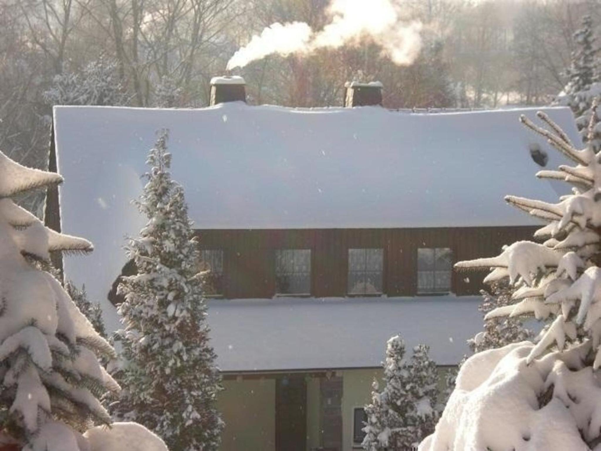 Gemutliche Ferienwohnung in Stollberg im Erzgebirge mit kleiner Terrasse - Property Image 1