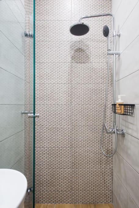 A comfortable small studio nearby Acropolis 203