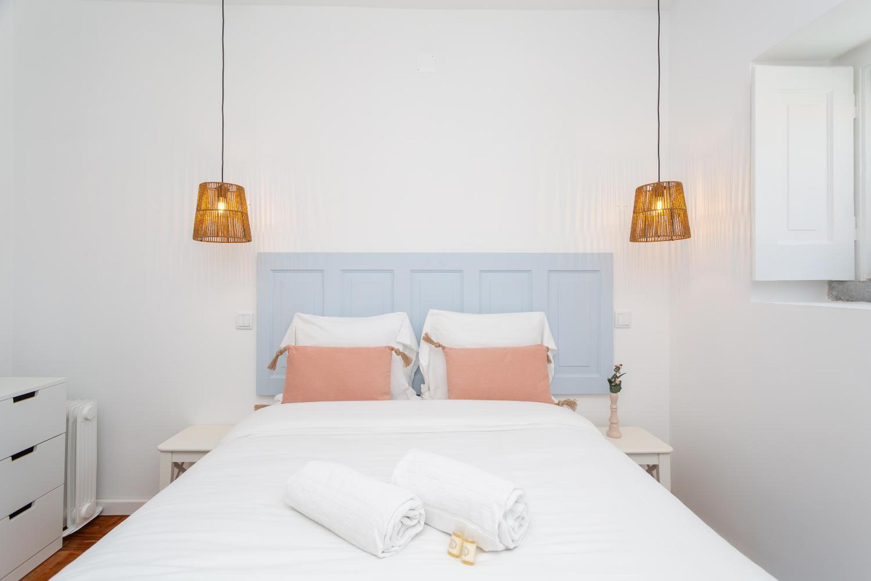 BeGuest Cascais Blue Family Home view 3