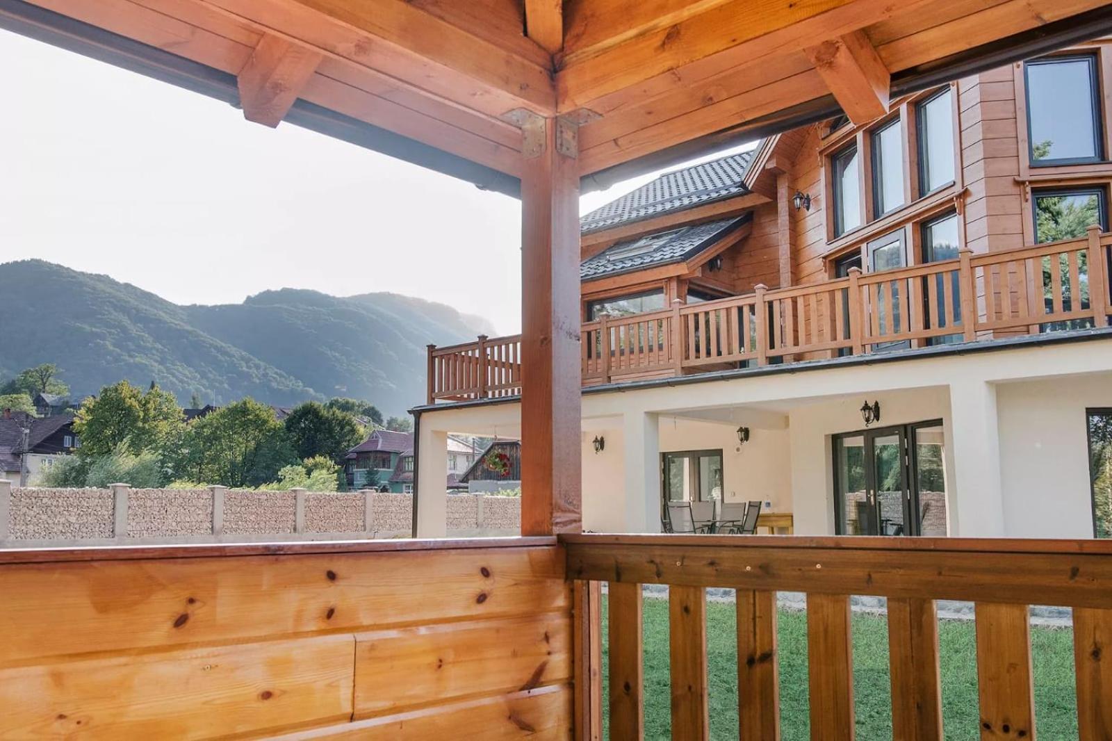 Transylvania Mountain Chalet