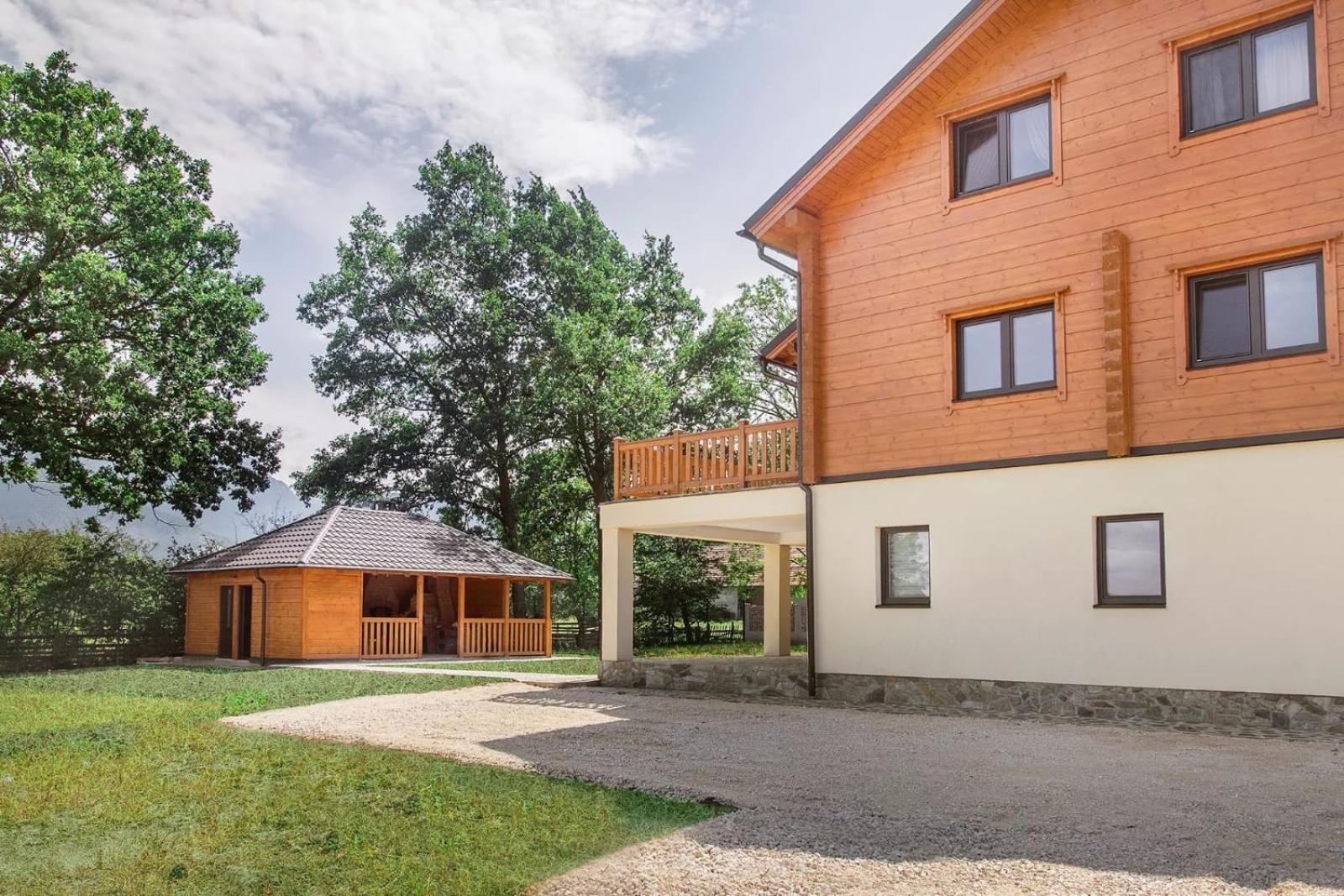 Transylvania Mountain Chalet