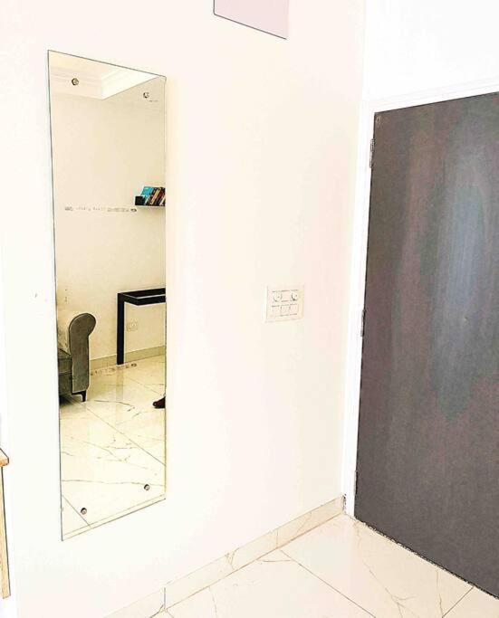 Near Airport Minimalistic Studio Apartment