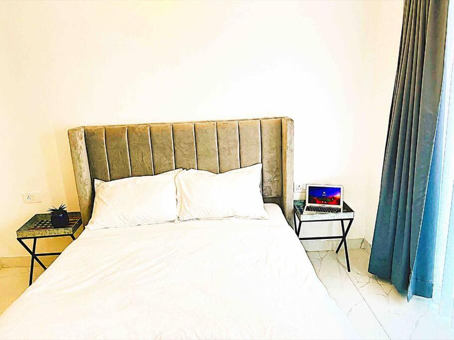 Near Airport Minimalistic Studio Apartment