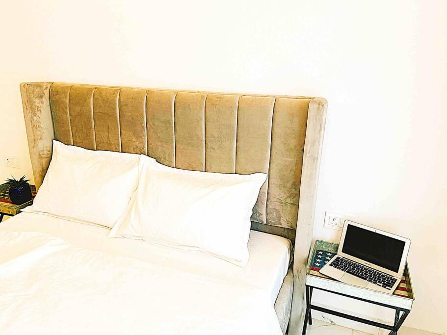 Near Airport Minimalistic Studio Apartment