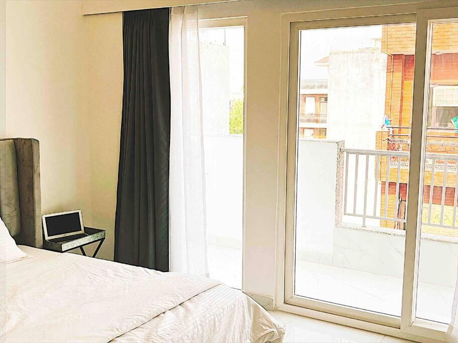 Near Airport Minimalistic Studio Apartment