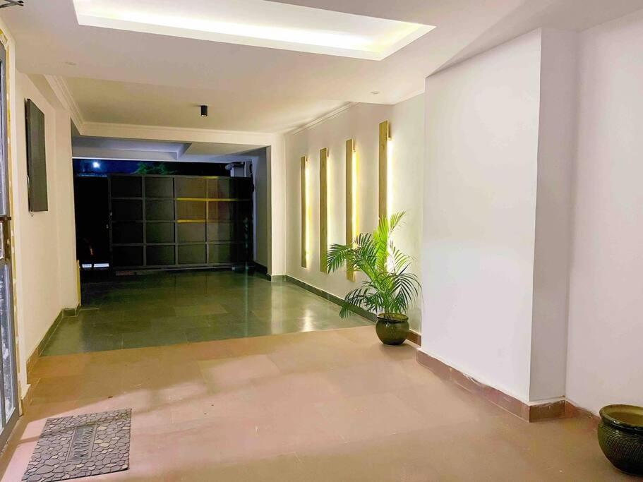 Near Airport Minimalistic Studio Apartment