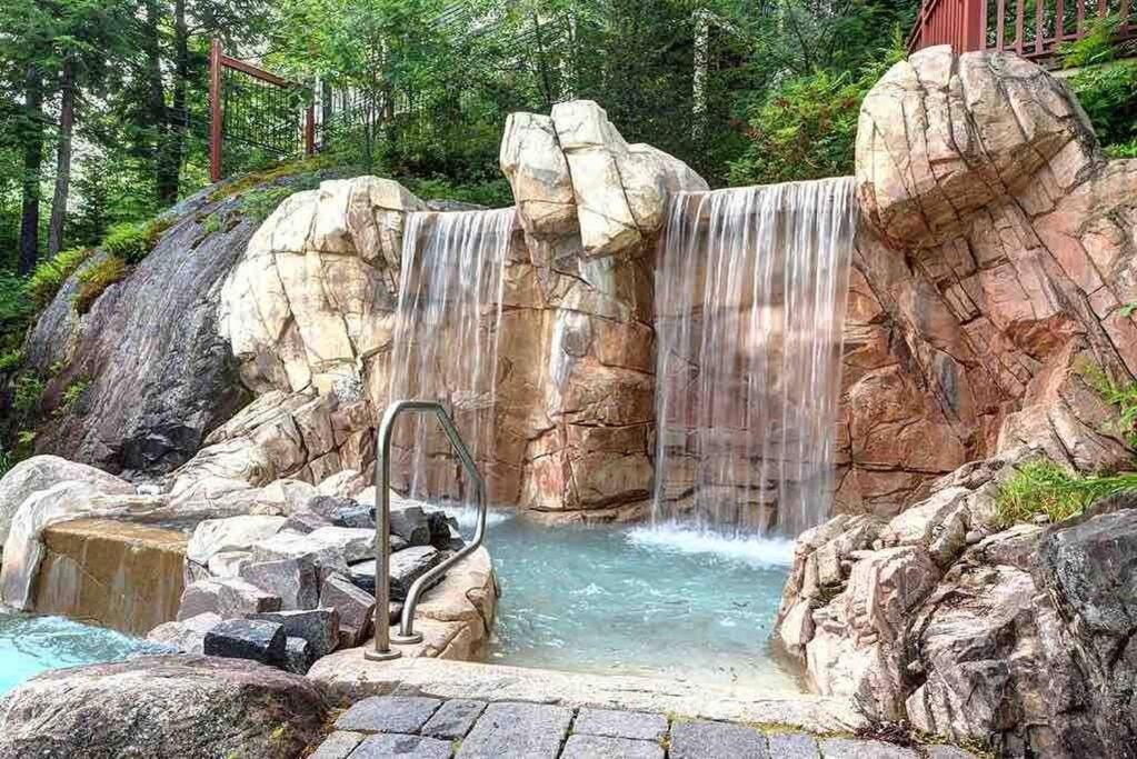 Beautiful Condo located in Mont-Tremblant