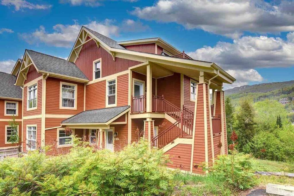 Beautiful Condo located in Mont-Tremblant