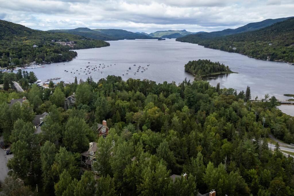 Beautiful Condo located in Mont-Tremblant