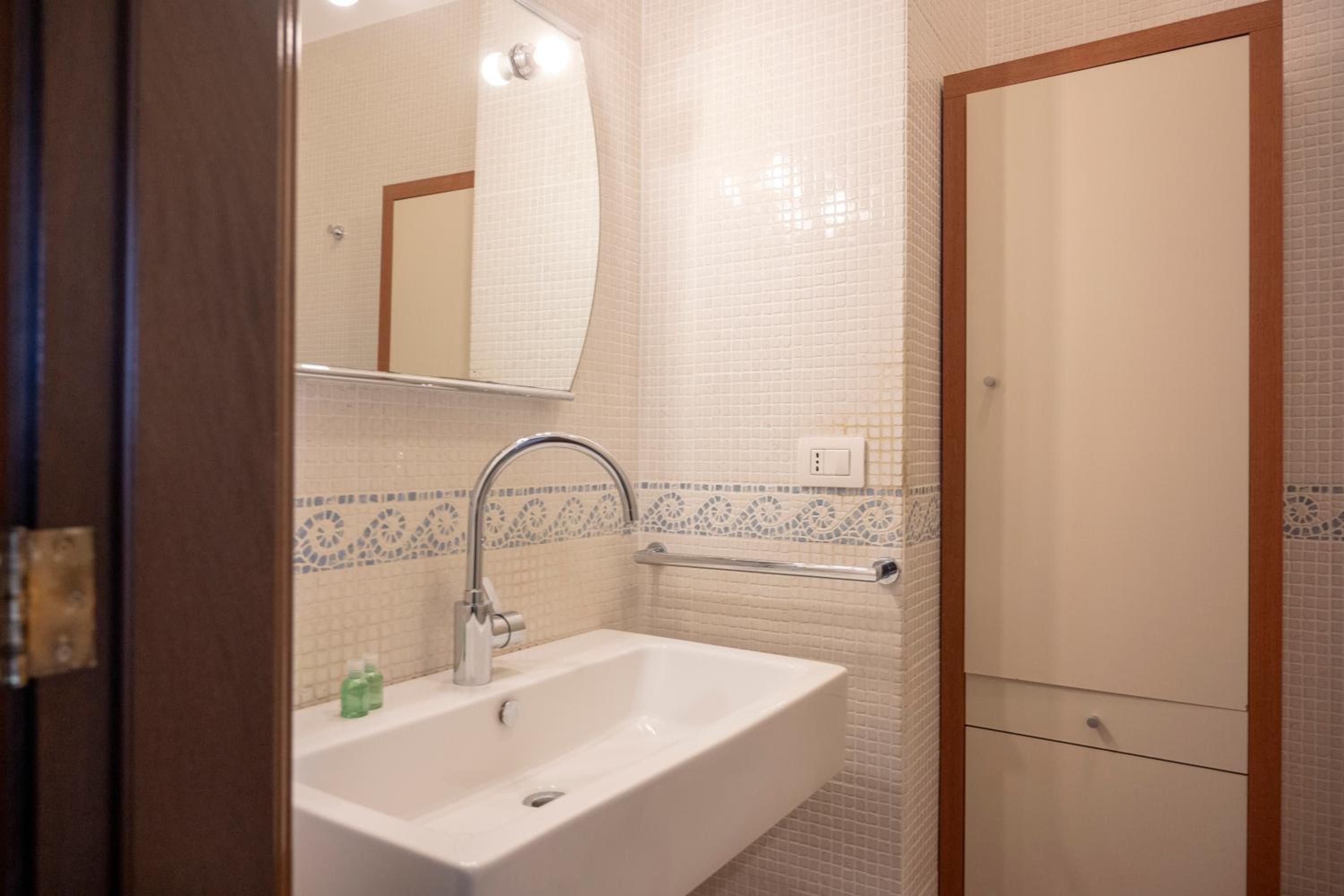 Casa di Giò en Monopoli — bathroom