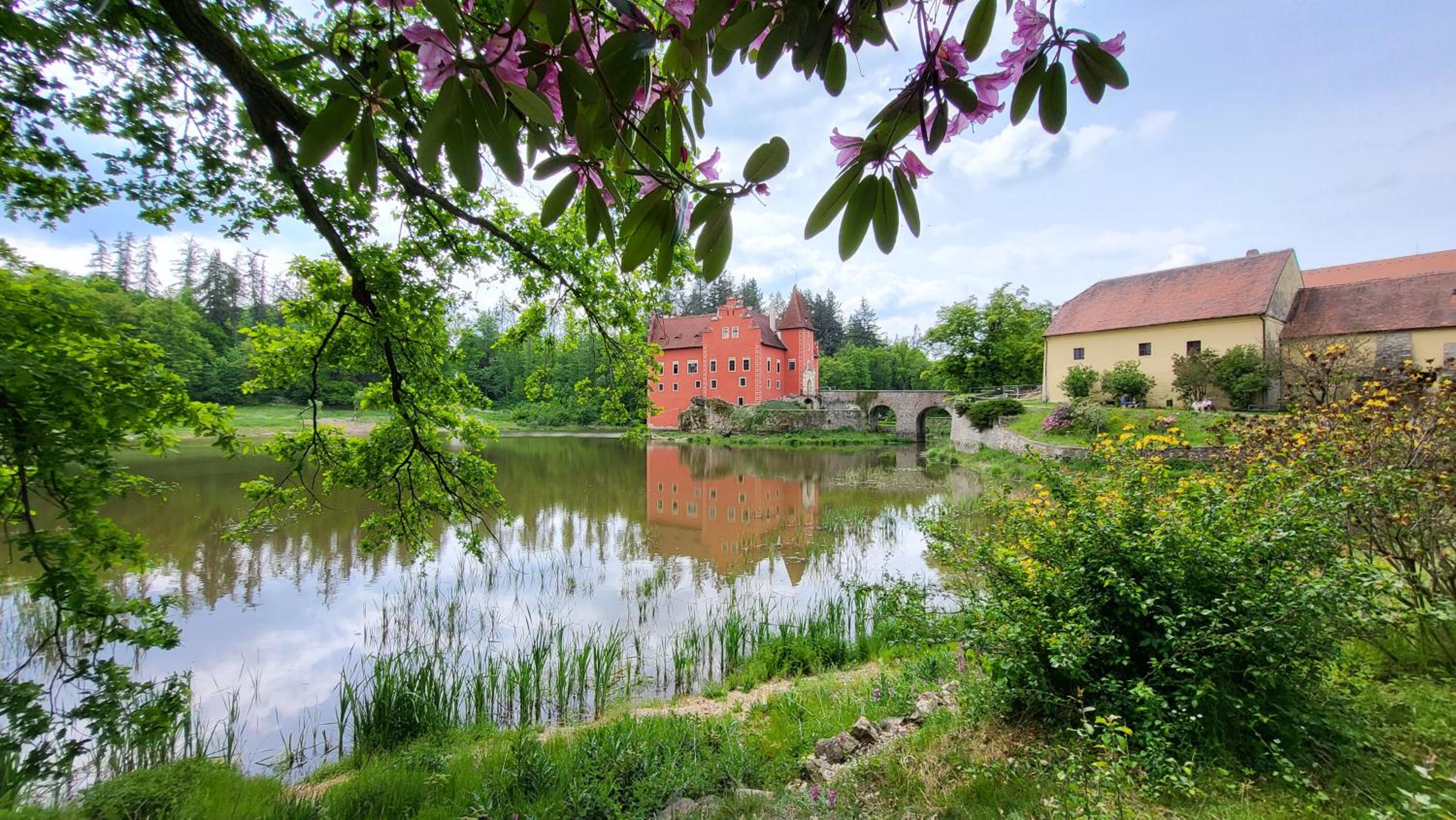 Penzion a restaurace Zlatovláska u zámku Červená Lhota