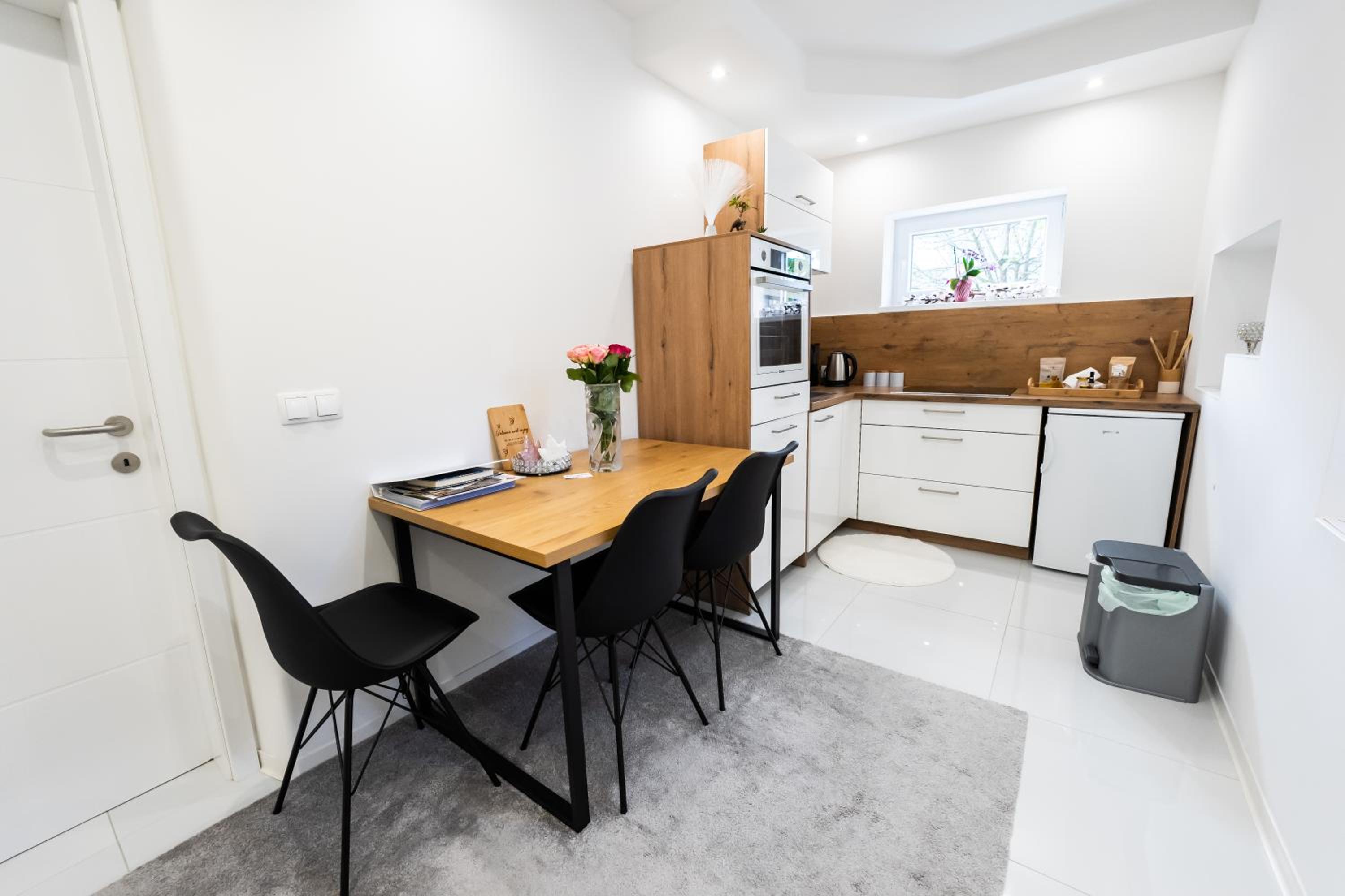Luxe Apartments