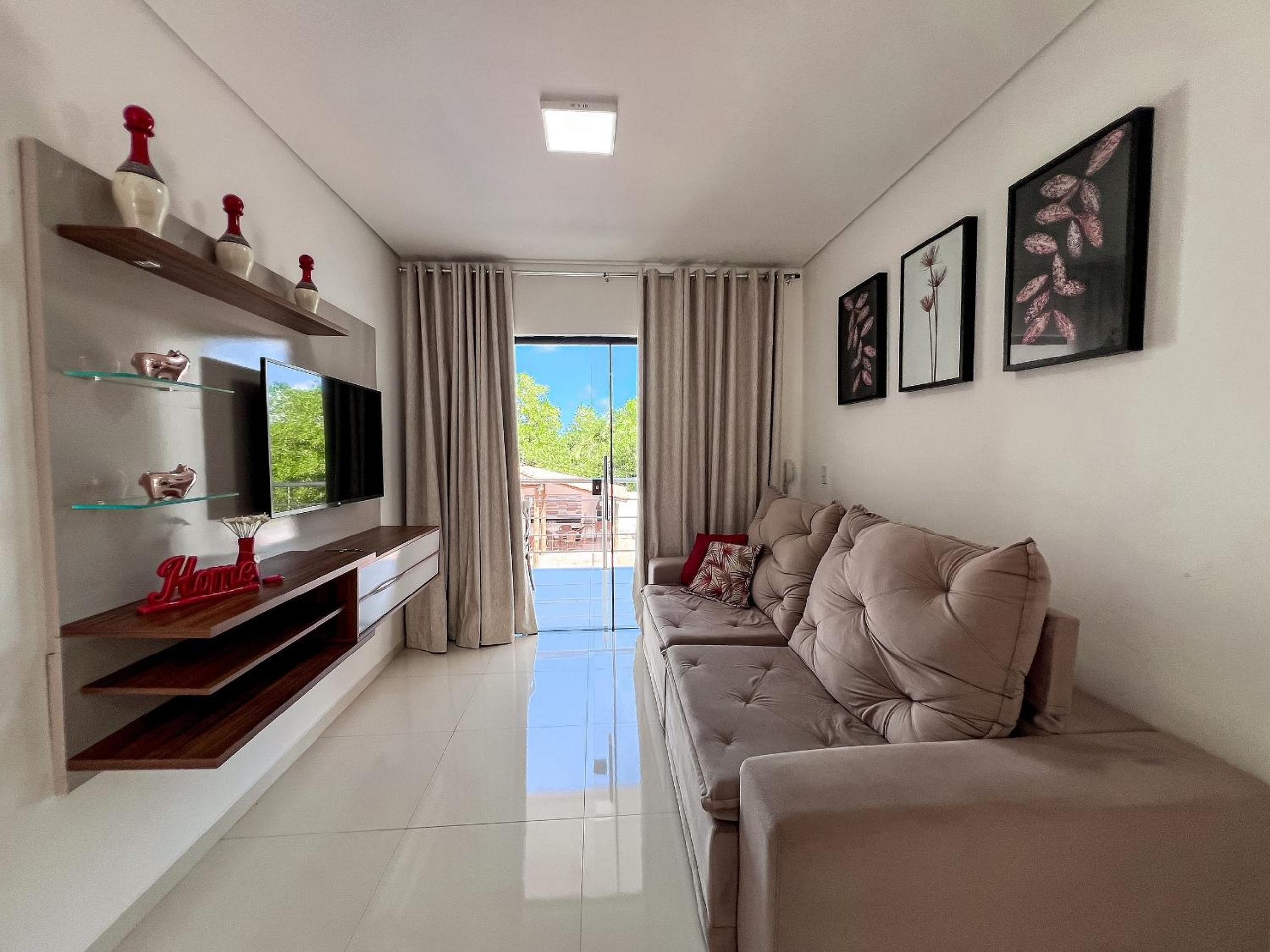 Apê pavimento superior com 3 quartos com ar condicionado, varanda e suite com vista para a piscina e internet privativa, a poucos metros da Praia de Tapera
