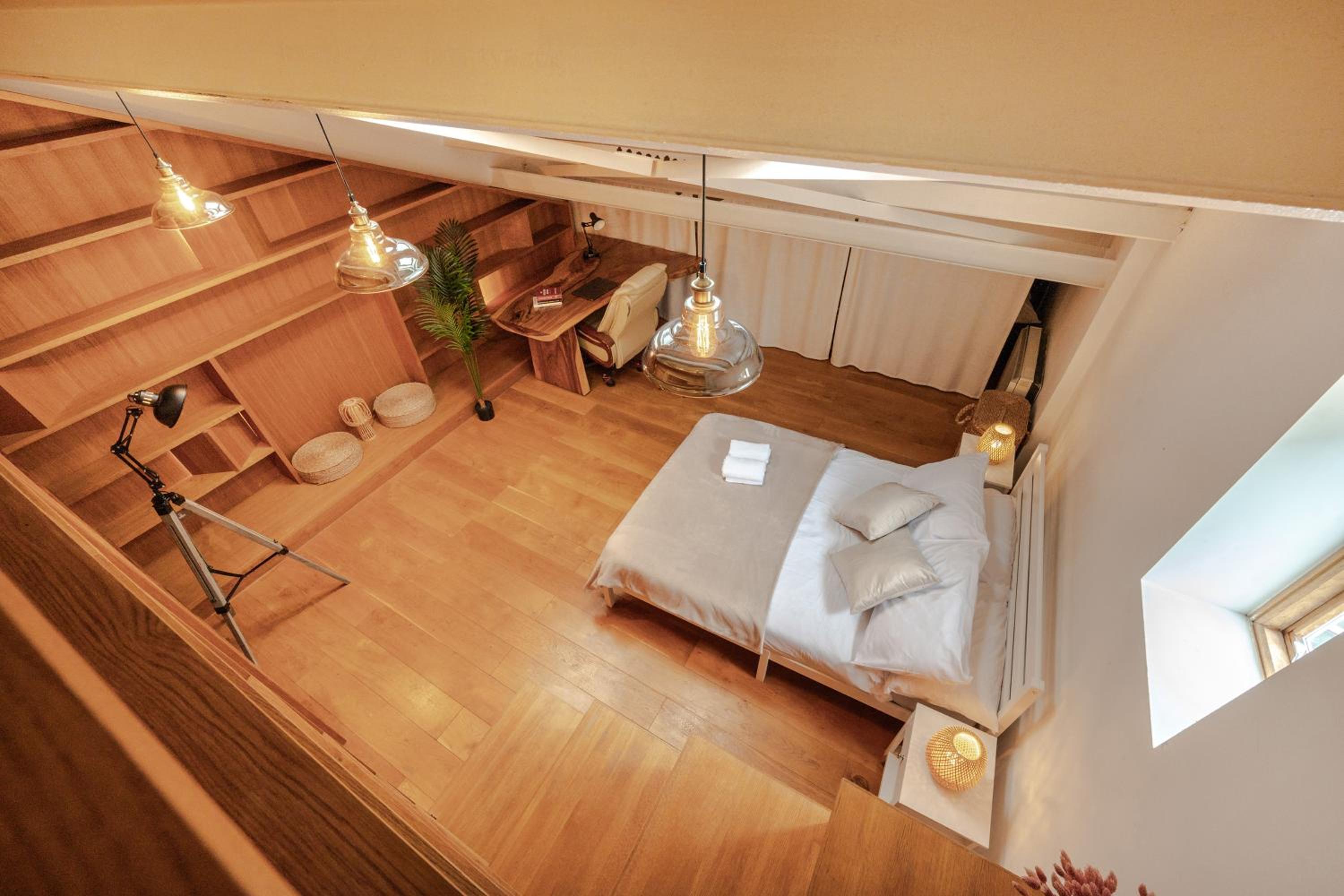 Stunning duplex apartment in Central London