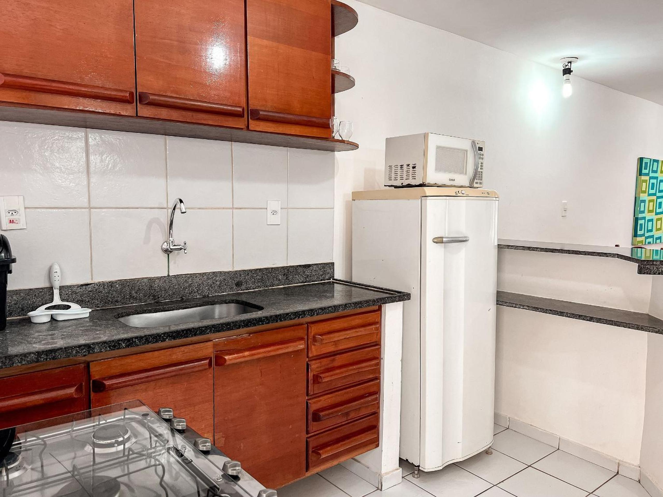 Casas com 2 ou 3 suítes (todas com ar split), com internet privativa 300MBPSno Residencial Nazareth, localizado a aproximadamente 80m da praia de Taperapuã