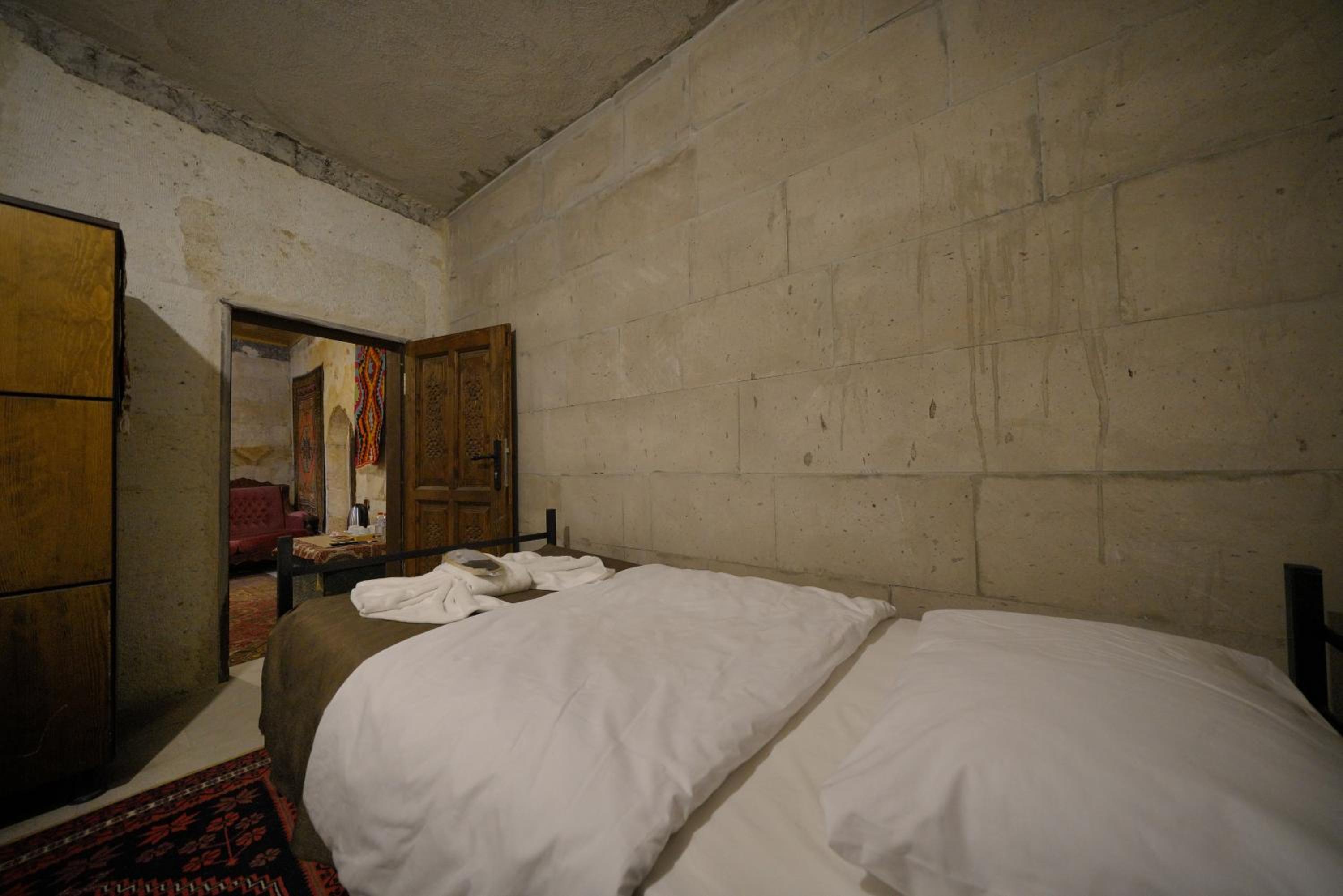 View Cave Hotel - Image 229