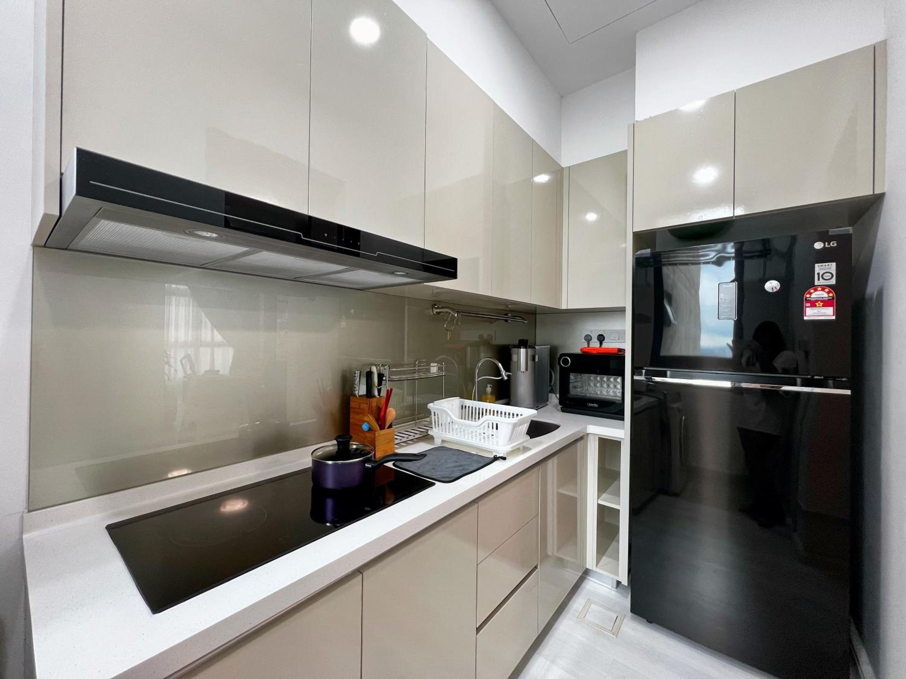 Paradigm Residence by Antlerzone