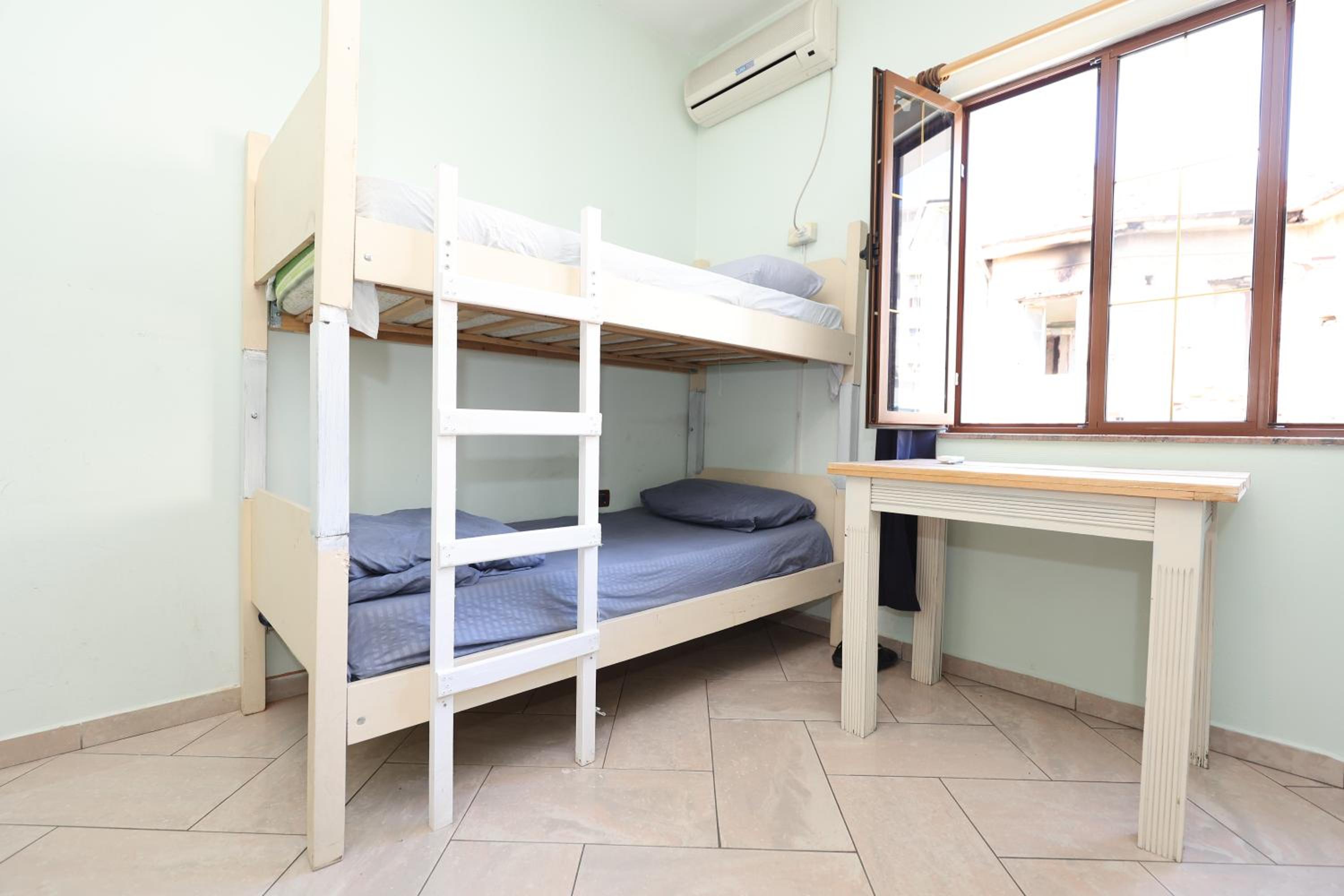 Hostel Osho
