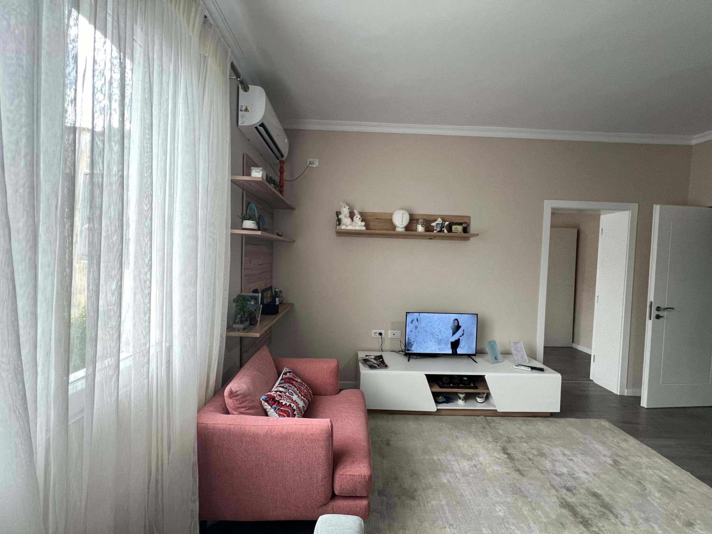 Comfy Cozy Lake City Apartment 1
