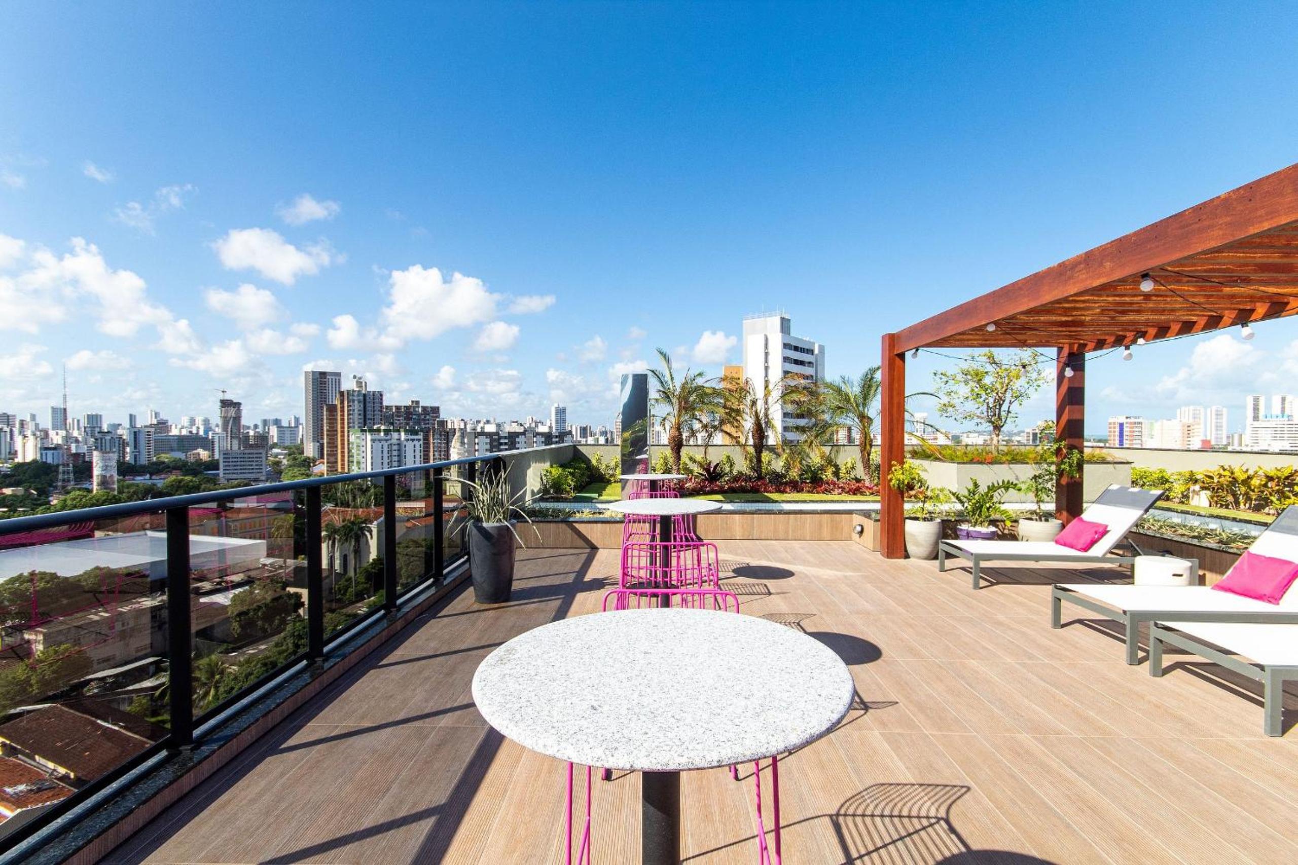 Tolive One #111 - Studio Garden por Carpediem