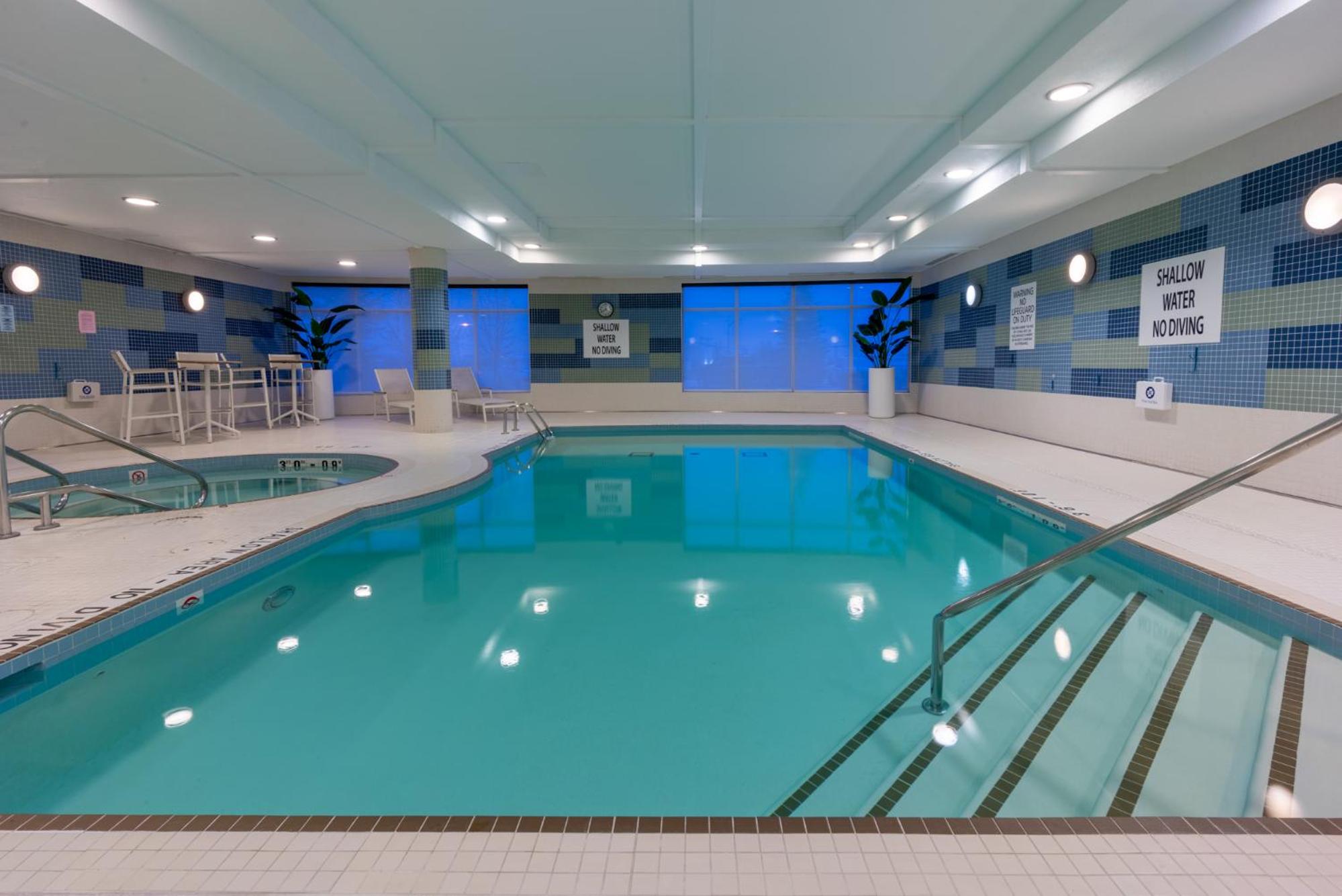 Holiday Inn Express  Suites Vaughan-Southwest, an IHG Hotel - Property Image 11