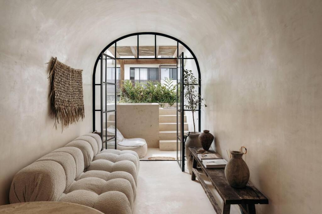 Casa Zebrina Designer Apartment