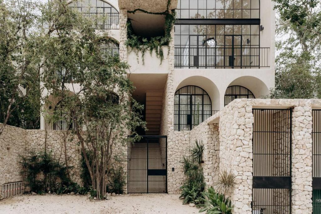 Casa Zebrina Designer Apartment