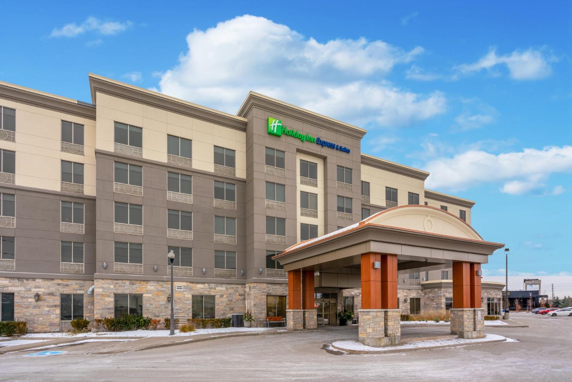 Toronto Vacations - Holiday Inn Express  Suites Vaughan-Southwest, an IHG Hotel - Property Image 2