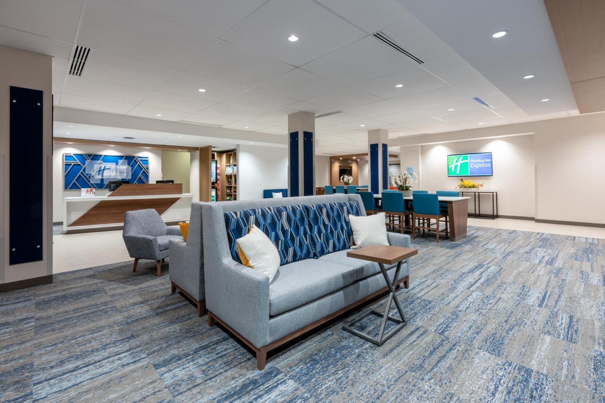 Toronto Vacations - Holiday Inn Express  Suites Vaughan-Southwest, an IHG Hotel - Property Image 1