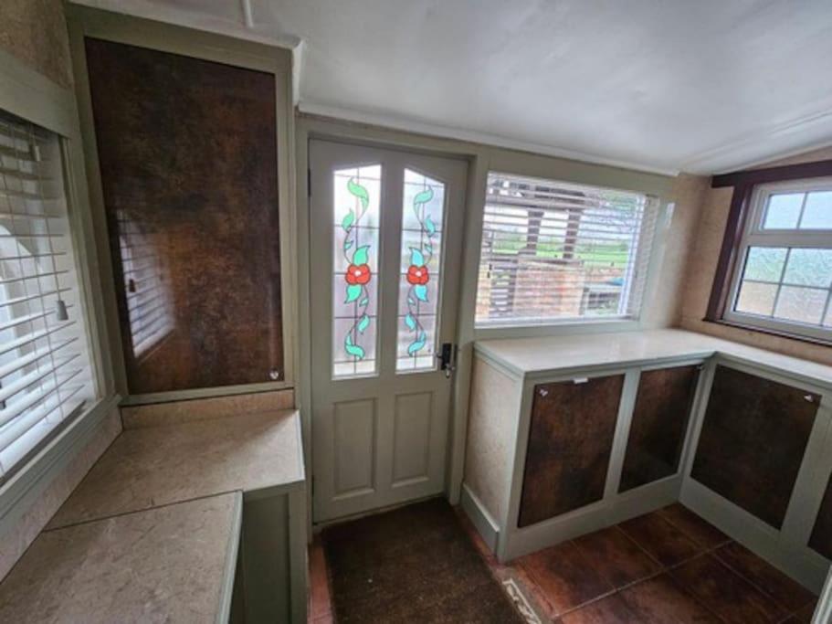 Quirky, cosy & Private Cottage Holme On Swale view 3