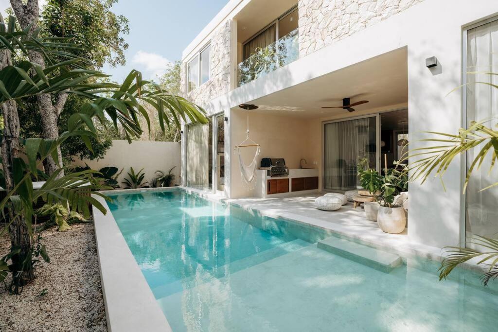 Casa Mazuri Jungle Villa view 4