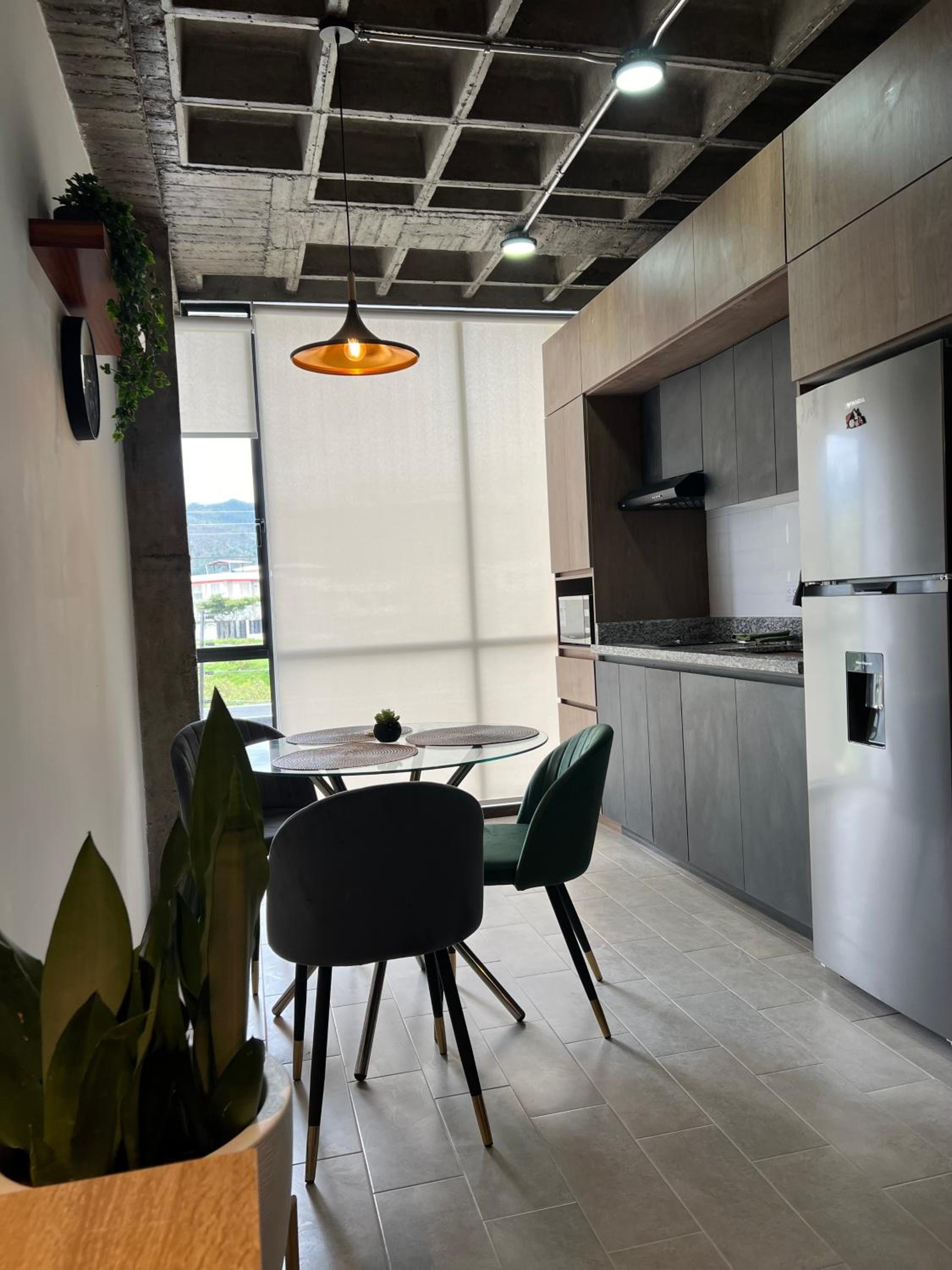 Tinta & hierro suite 1 view 2