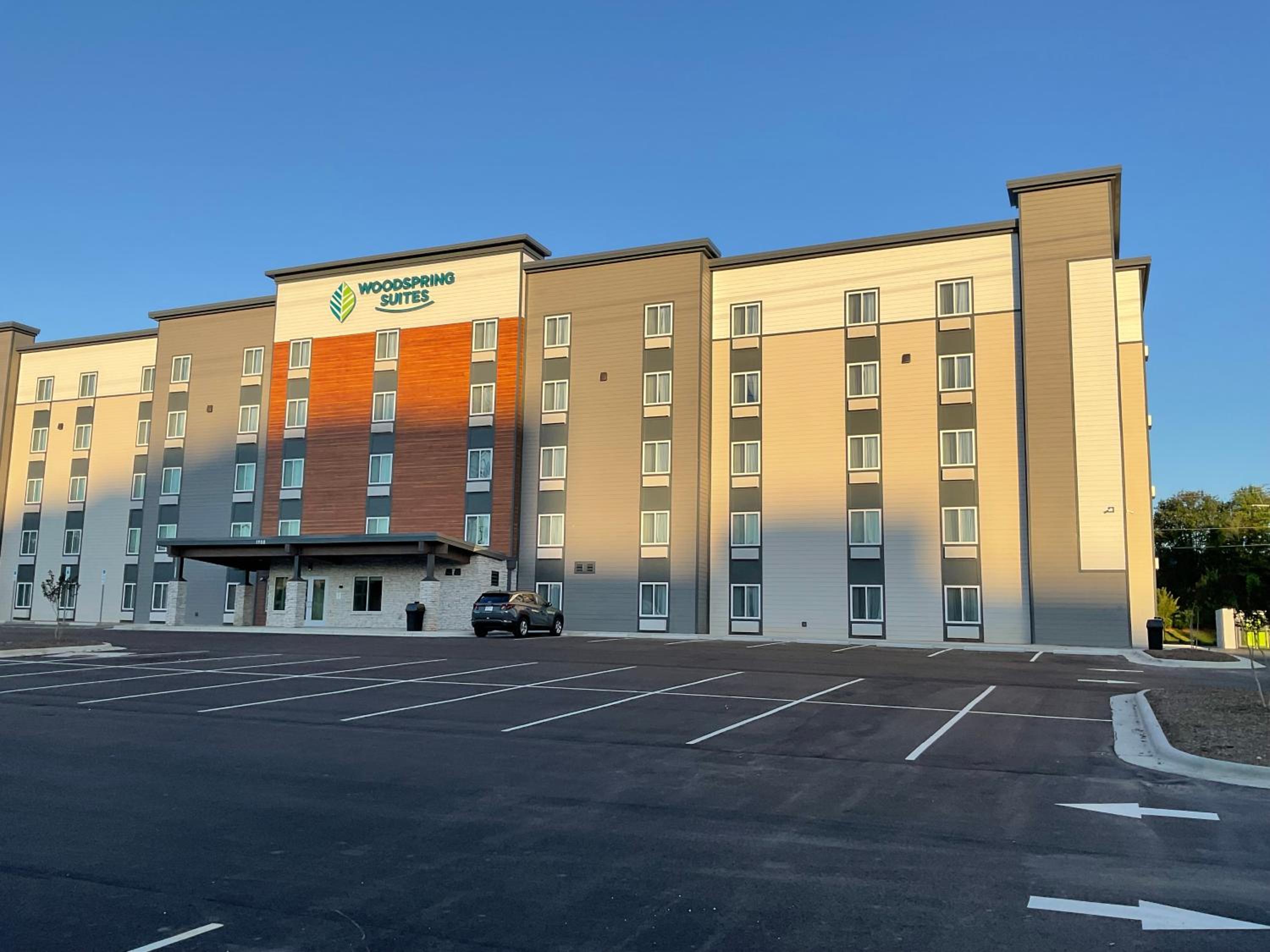 Hotel WoodSpring Suites Winston-Salem near Hanes Mall