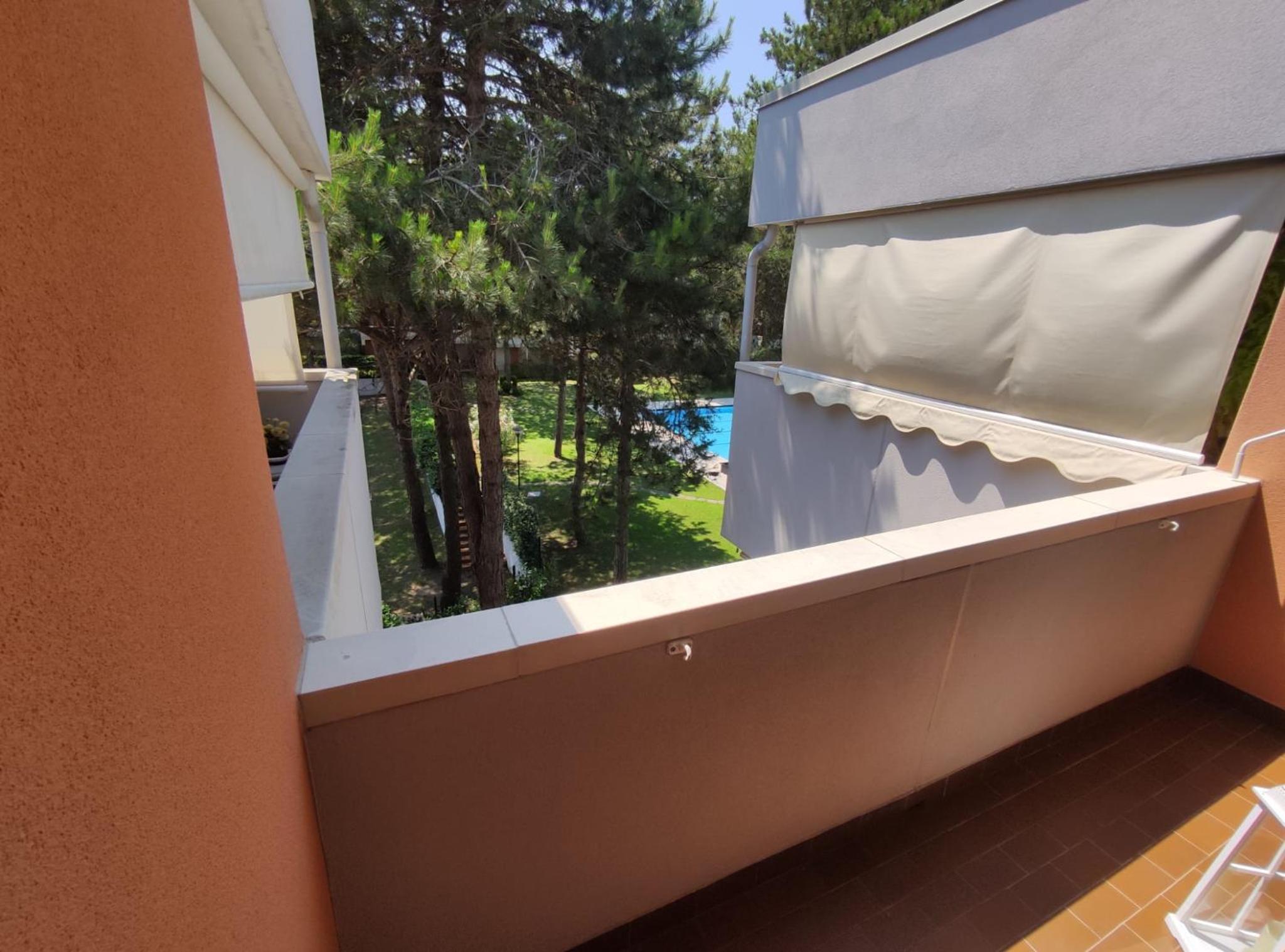 Monolocale con piscina e terrazzo photo 3