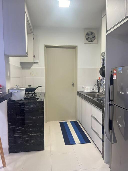 AQ Puteri Homestay Nilai FREE WIFI photo 7