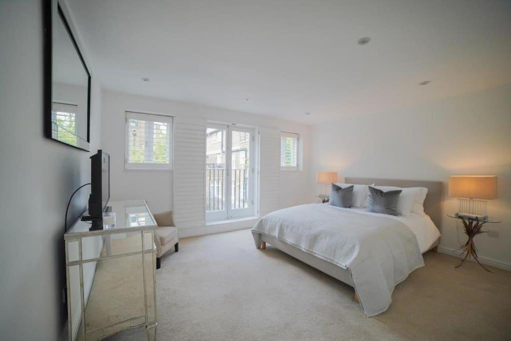 The Prestigious Residence with Modern Elegance