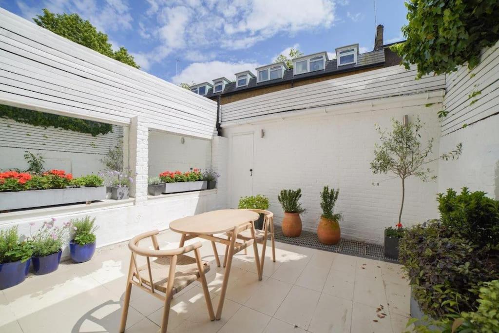 The Prestigious Residence with Modern Elegance