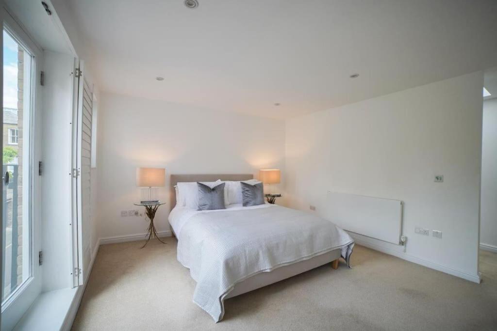 The Prestigious Residence with Modern Elegance