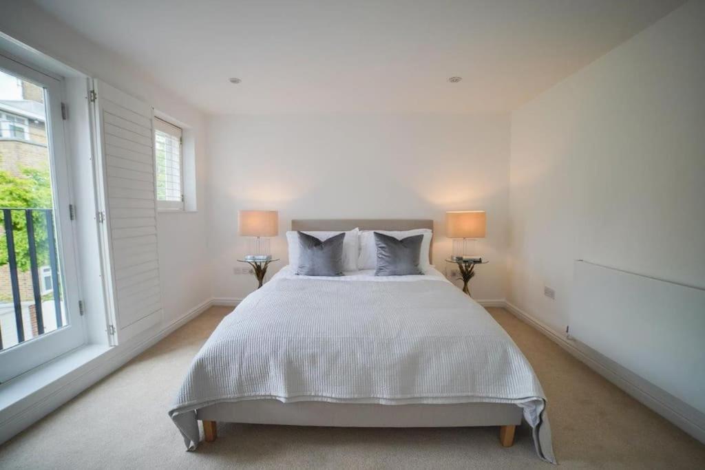 The Prestigious Residence with Modern Elegance