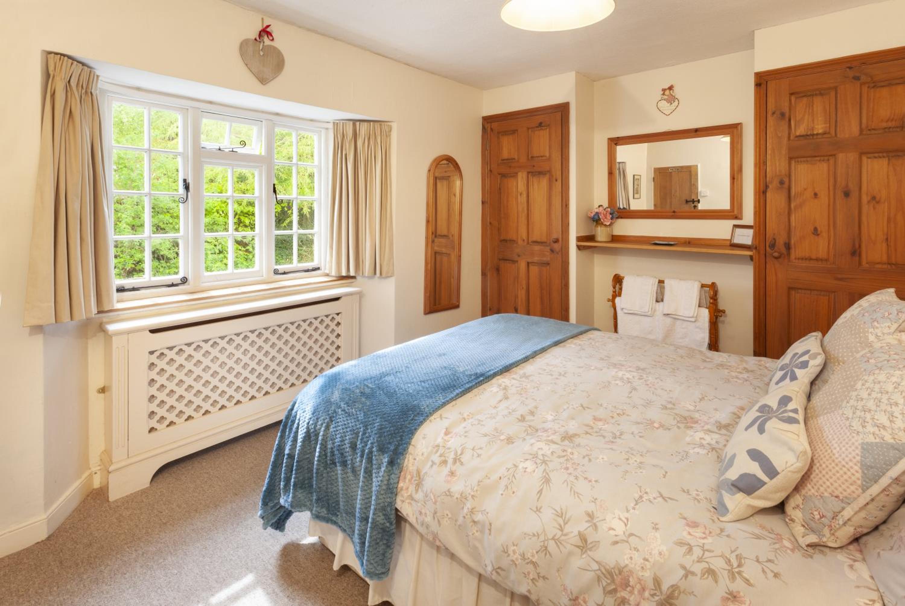 Ruffles Cottage Dunster view 5