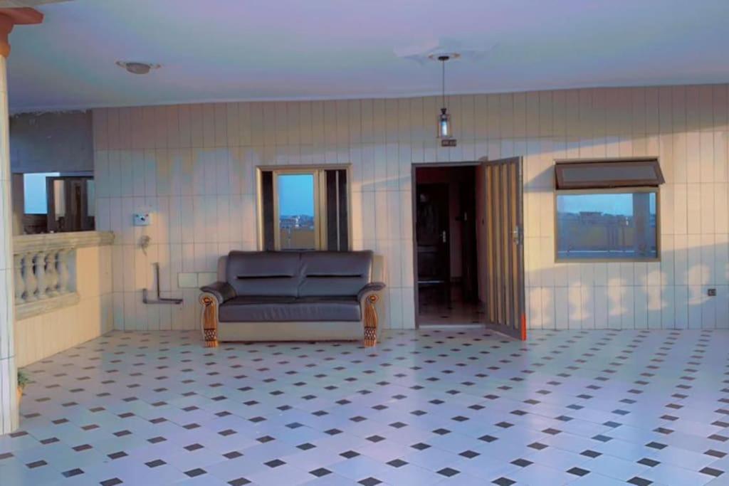 Appartement d'une chambre salon seul au 3 eme avec un grand balcon personnel