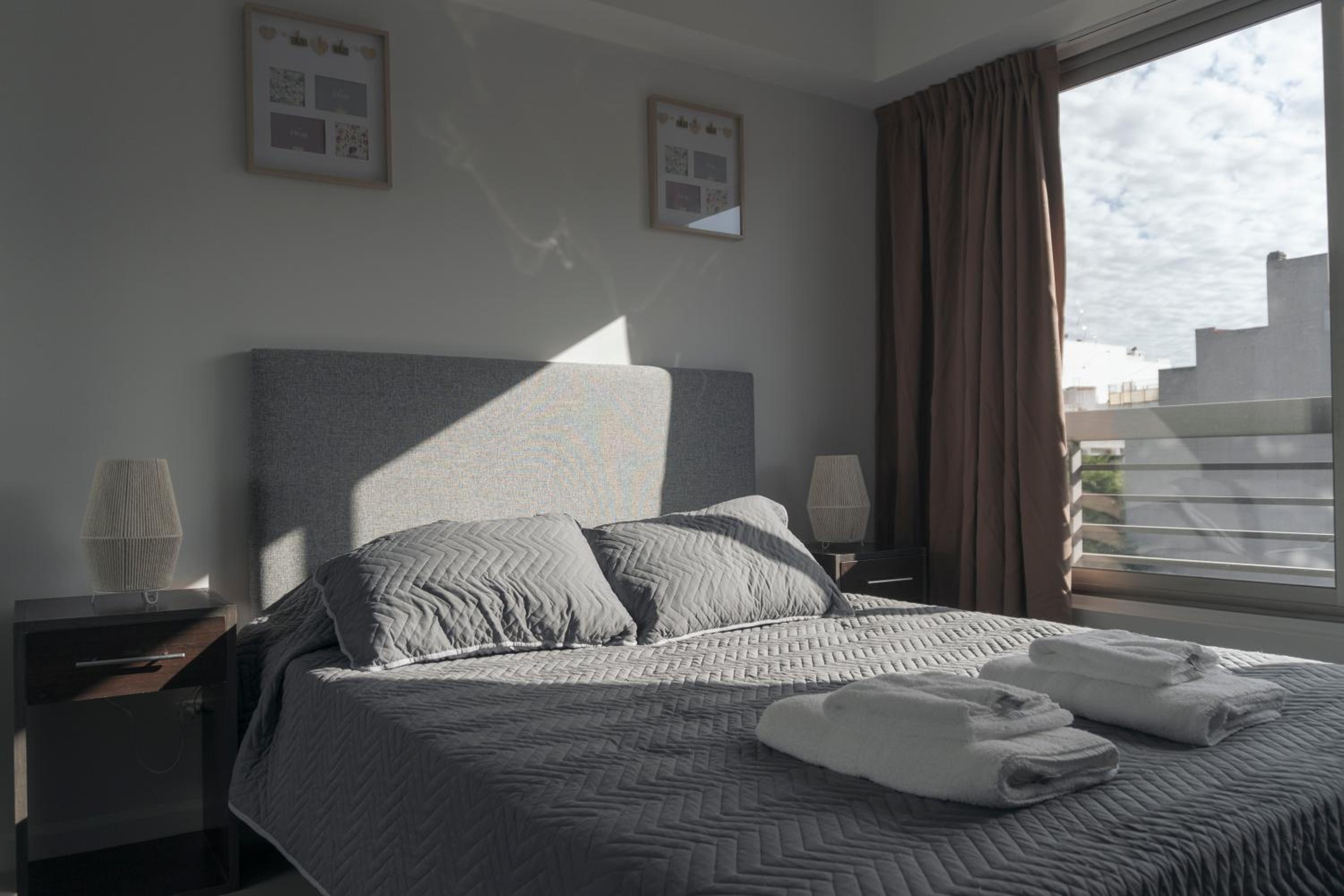 Palermo Apartamento Torre Topacio 2 Ambientes Premium con Baño, toilette y cochera