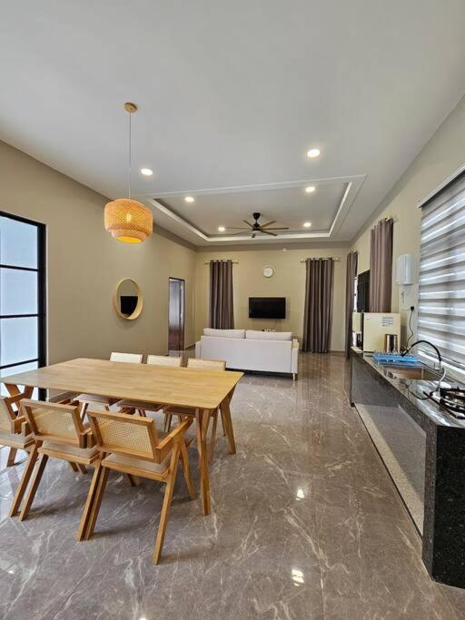 ZN Homestay Mengabang Telipot - Private Pool photo 3