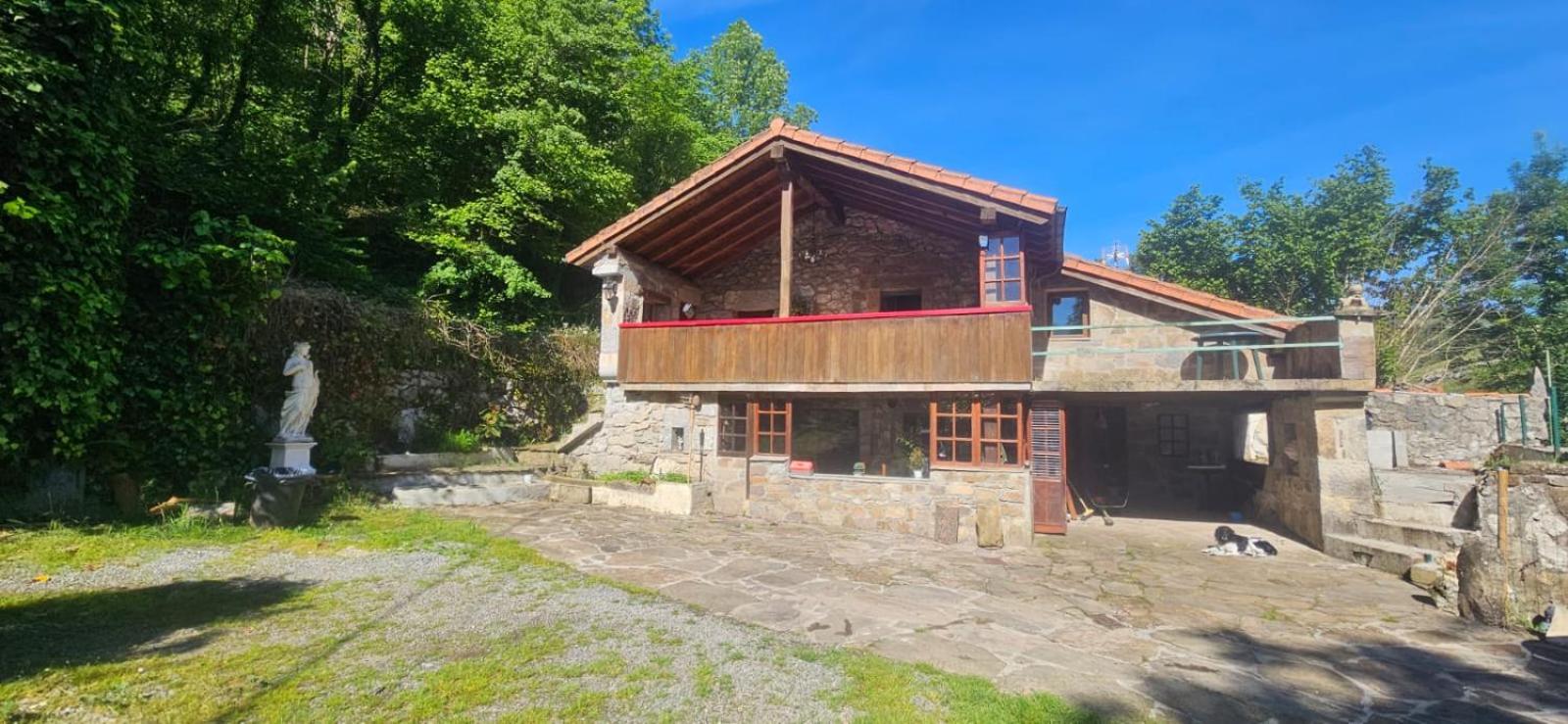 Finca la Vegacha casa tradicional pasiega