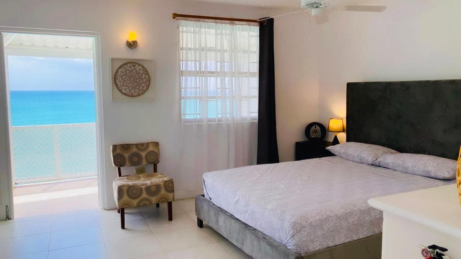 Purple Rain - Direct Seaviews, 2 Bedroom, 2 Bathroom, 3 Terrace Beachfront Bliss